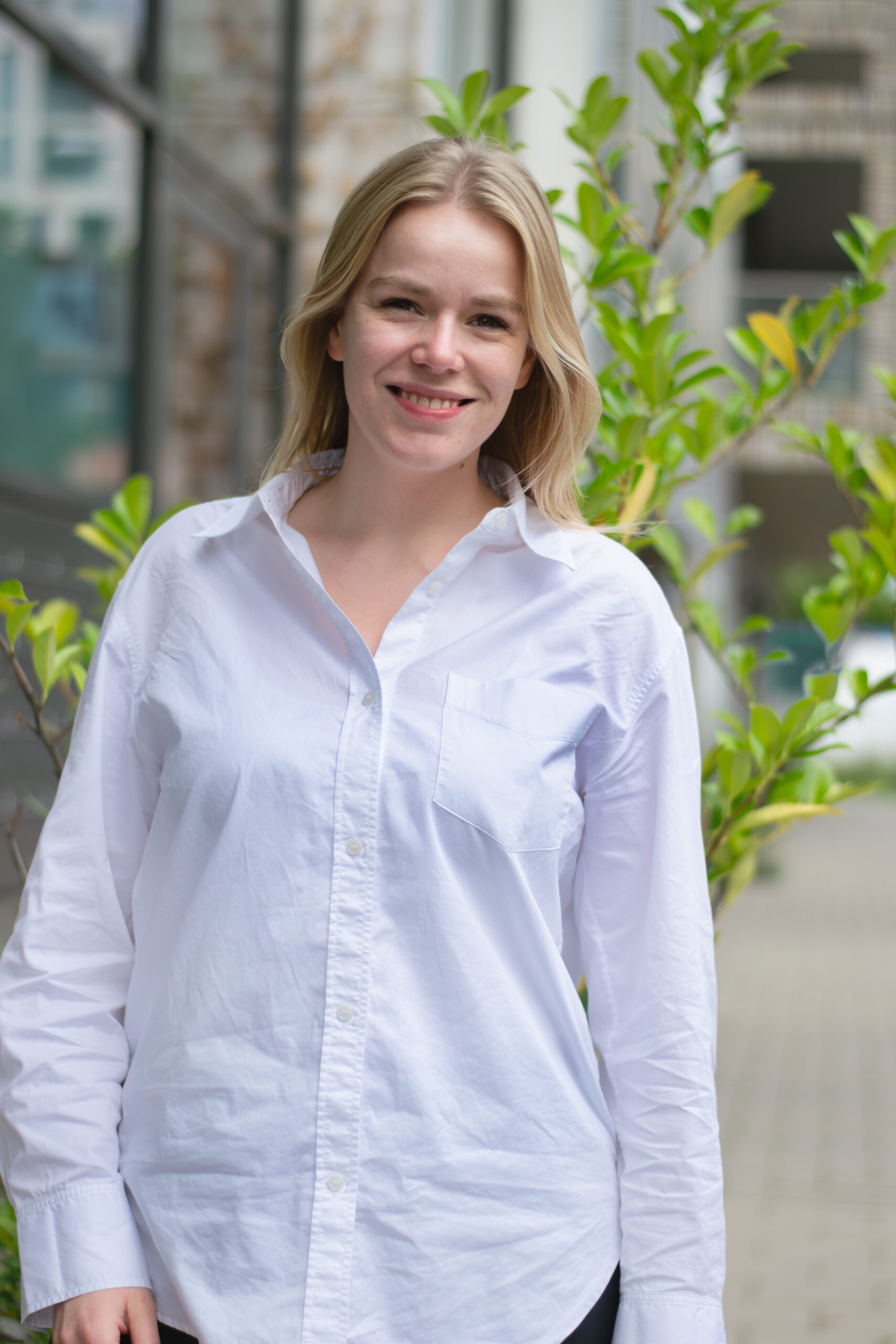 Portret foto van werknemer Willemijn Bresjer